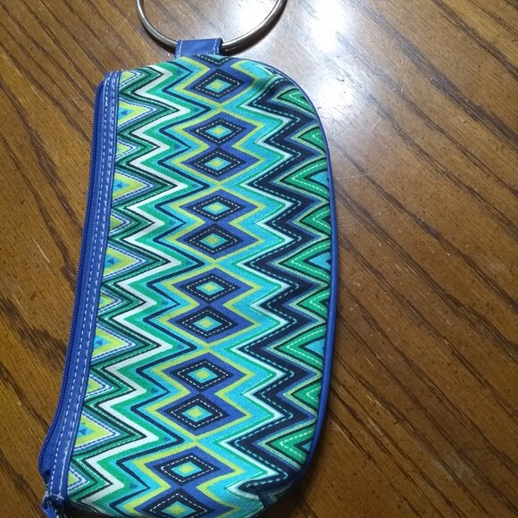 Ring holder, small wristlet purse ( V pattern) - Picture 4 of 4